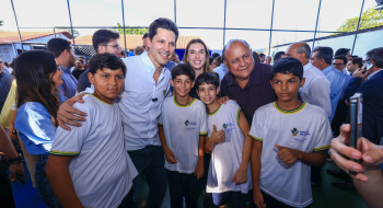 Daniel Vilela entrega reforma e ampliação de colégio na Cidade de Goiás